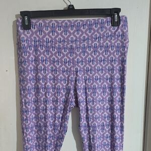 Curvy LuLaRoe Leggings